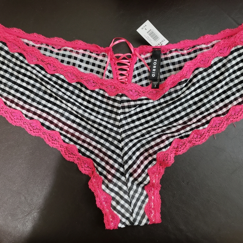Torrid size 3 cheeky